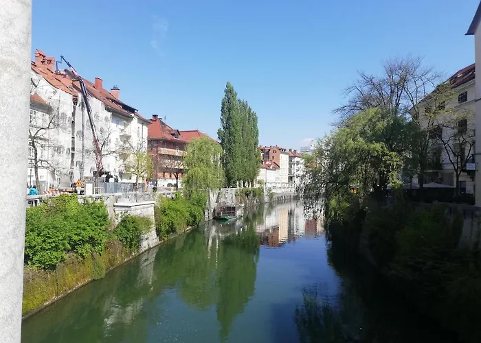 Lovely 2-bedroom With Free Parking Apartamento *